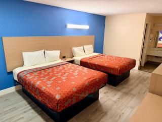 Guest Inn and Suites - 8