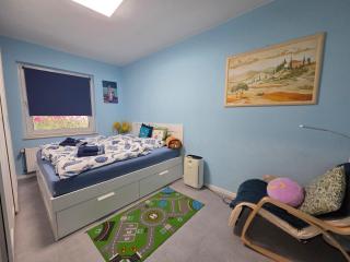 Full House 10 min to city centre, direct train to airport and self check-in - Hanôver - 8