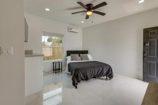 Walkable Studio w/ Pool in South Padre Island! - 5