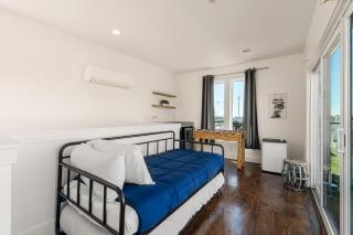 Ole Smoky House with Rooftop Golf and city Views! 8min to Whiskey Row! Sleeps 9! - 6