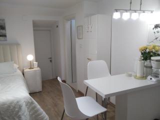 Private Apartments In Diocletians Palace - 6
