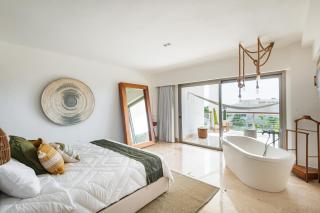 La Amada Rooftop Condo w Marina & Mangrove Views - 0