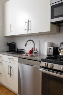 Stylish 1BR w Balcony & Laundry, 2 Mins Walk to PATH Train to NYC - 4
