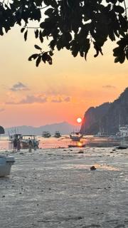 Buena's Haven Travelodge - 8