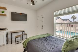 3 Blocks to Beach! Pet-Friendly South Padre Studio - 5