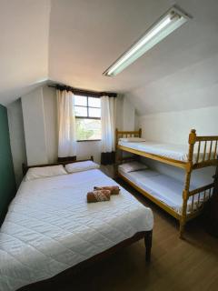 Garibaldi Hostel & Pub - 9