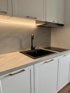 Stylish Apartment near Sibiu with Parking - 5