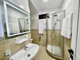 Urban Stay Tirana - 1