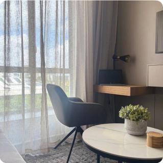 Secure Rosebank Apartment-back up power and fast wifi - 5