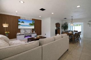 Ebenezer Home - 7
