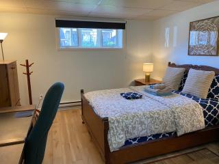 Luxury comforts getaway home - 8