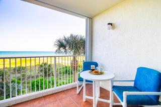 Sandcastles - Direct Oceanfront Apartments with Pool Tennis Pets Welcome - 4