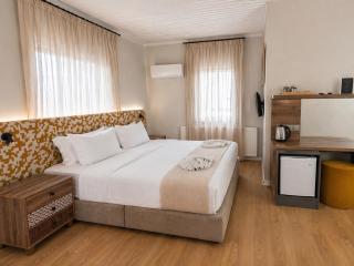 Pine View Boutique Hotel Adults Only - 2