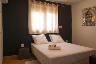 Urban Tropik by KVZ proche de la Place de la Victoire - 5