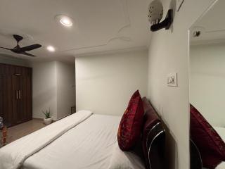 Hotel Crescent - 2