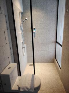 Scarletz Twin Tower Facing Suites - 6