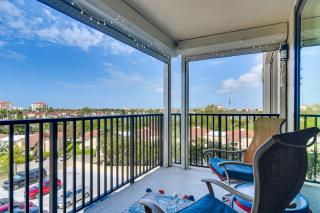 2 Mi to Beach! Bay-View Snowbird Haven in St Pete - 9