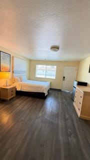 Citrus Inn & Suites - 0