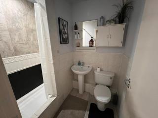 Premium City Escape Couple Steps from Attractions - 2