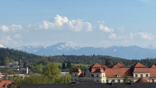 SILCORA Panorama Apartment - 3 SZ -Alpen See Schlossblick -Balkon -Parken -Nähe See und Messe - 3