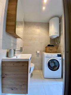 Kryształowa 47/7 - 5