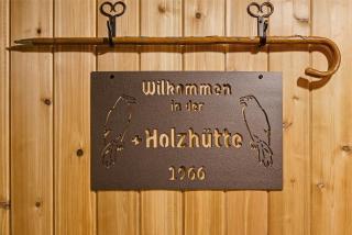 Holzhutte - Mid-century alpine retreat - Hot tub - 2