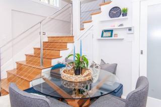 Cozy Apartment Near T - 9