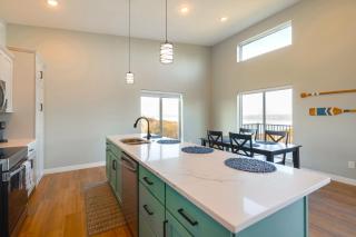 Views of Lewis and Clark Lake - Modern Apt with Deck - 1