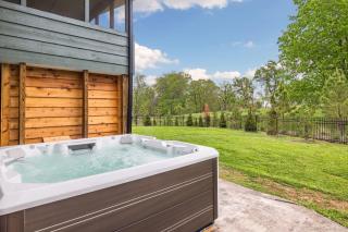 Mid-Mod-Sauna & Hot Tub-Walk to Downtown-On MTB - 7