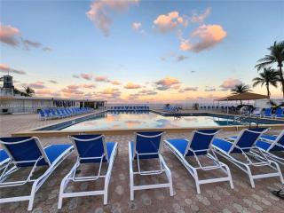 Beach condo with great views for your worry free vacation in Hollywood FL - 9