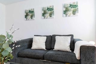 Spacious 3-Bedroom Flat in Gateshead - 3
