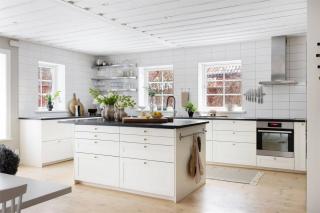 Central Luxurious Villa in Swedish Archipelago - 4