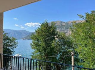 Beachfront Vila Trinity, private beach included - 4