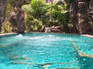 Atlantis Condo 1 Bedroom with Balcony, Pool & Gym - 8