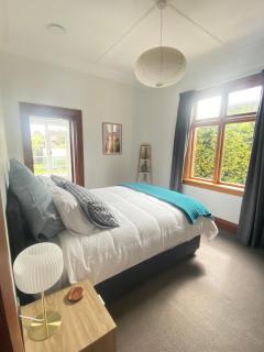 Rose Cottage - Charming 2 Bedroom Home - 8