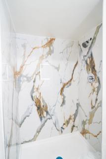 Central Phoenix Hotel - 3