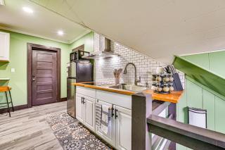 Walkable Schenectady Getaway: 2-Unit Campus Hub - 7