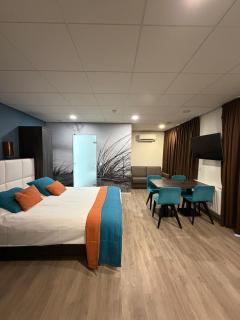 Rivers Hotel - 5