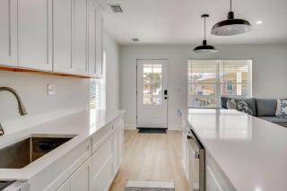 Brand new home in Steinhatchee with rooftop deck! - 4