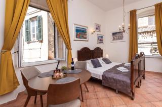 Amoret Apartments - 9