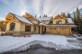 Creekside Chalet - 4