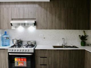 Pretty Cabin in Sdq Walking Distance to the City 2 Beds Sofa Sleeps 6 - 2