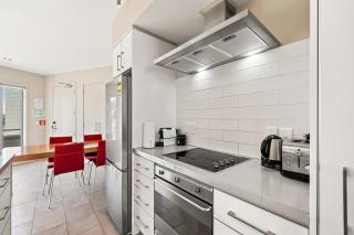 Paihia Central 2 bedroom Apartment with Pool - 1