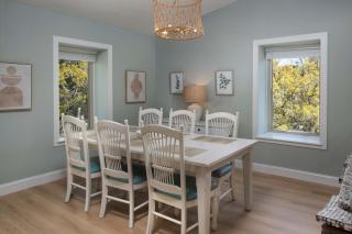 2BR Bluff Villa w Balcony Walk to Salty Dog - 1
