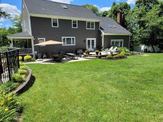 Large Home with Private Pool, Gym, Sauna, 7 Bedrooms, Sleeps 21 - 1