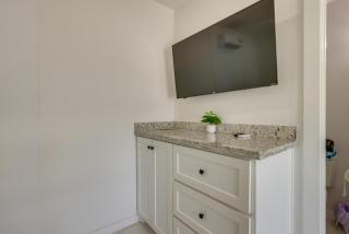 Pool & Beach Access: Modern SPI Studio Near Bars! - 2