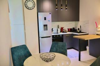 Azure Apartment Albania - 4