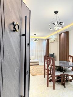 THE BRITlSH RESORT - 6