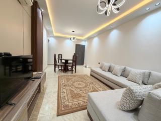 THE BRITlSH RESORT - 7