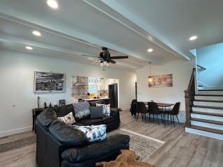 Modern Farmhouse in Historic Northeast - 7